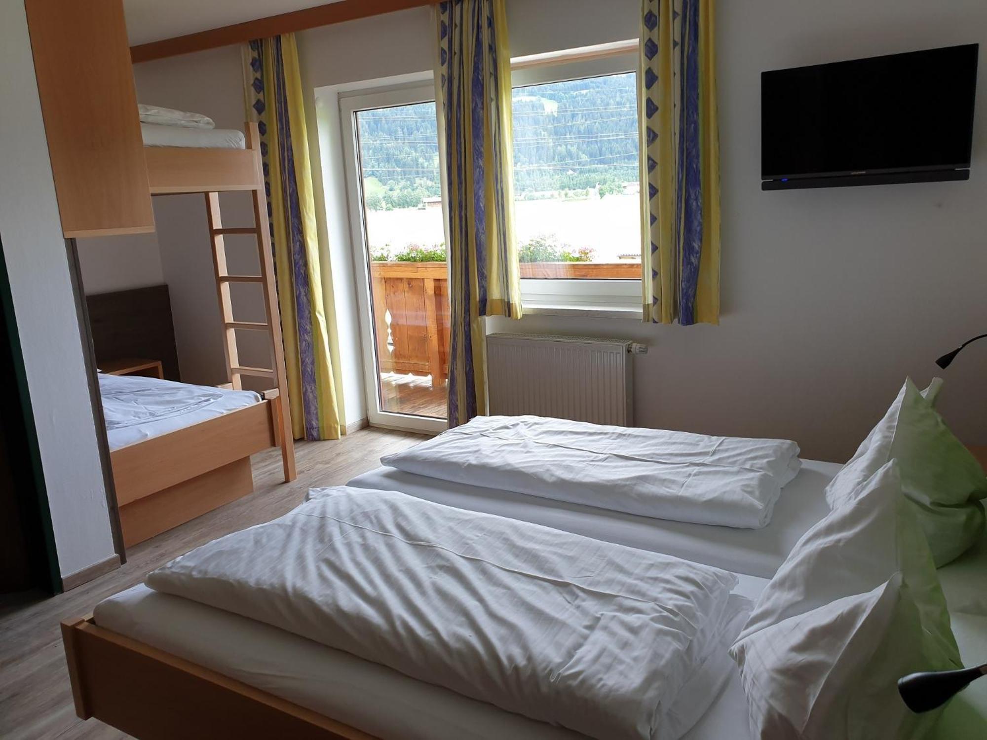 Hanneshof Flachau Room photo